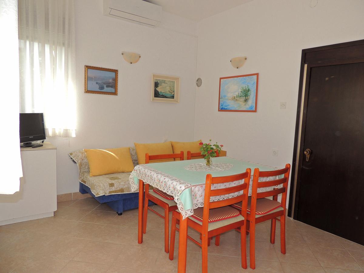Apartments Zarko Brzac Bagian luar foto