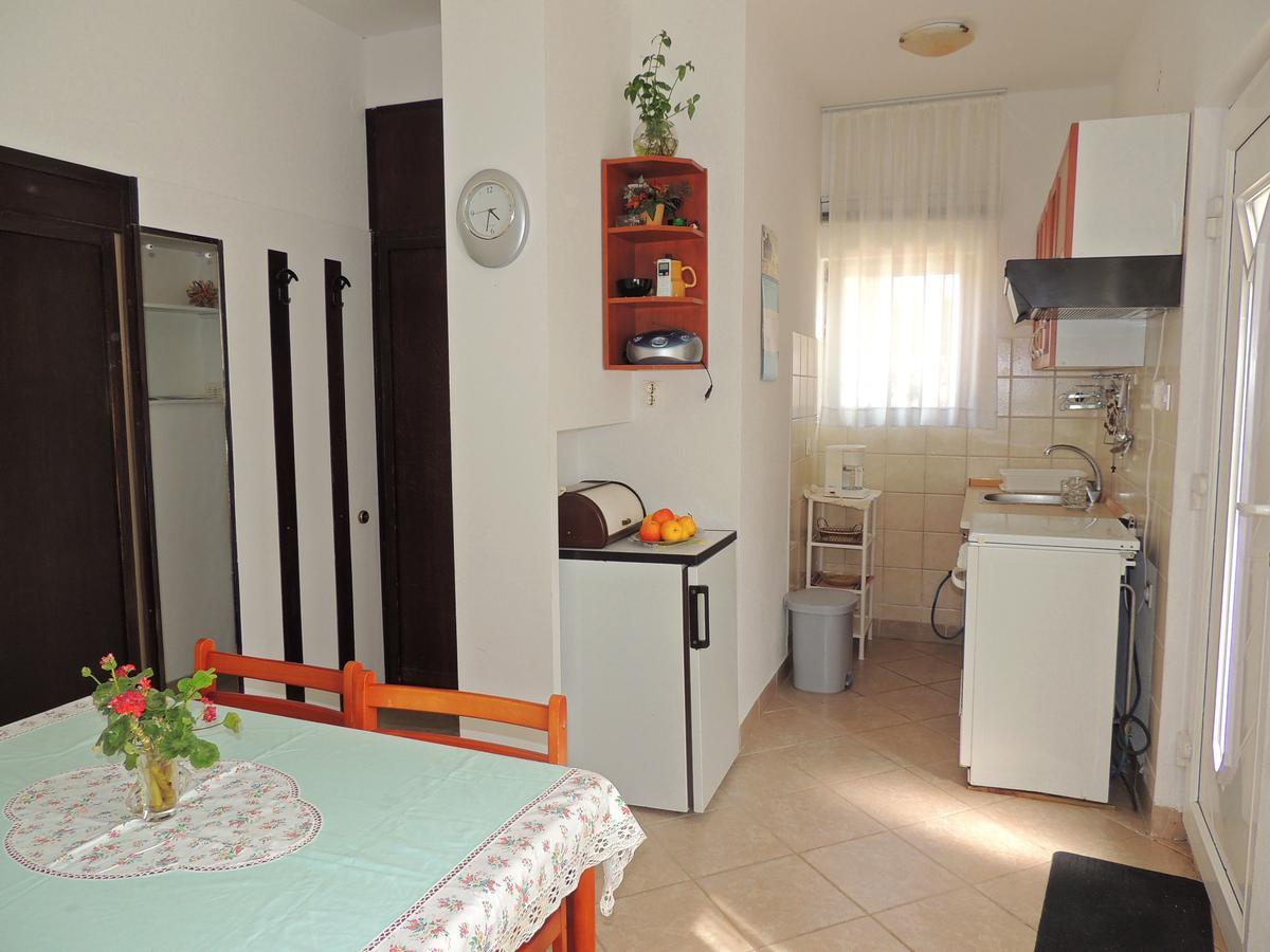 Apartments Zarko Brzac Bagian luar foto