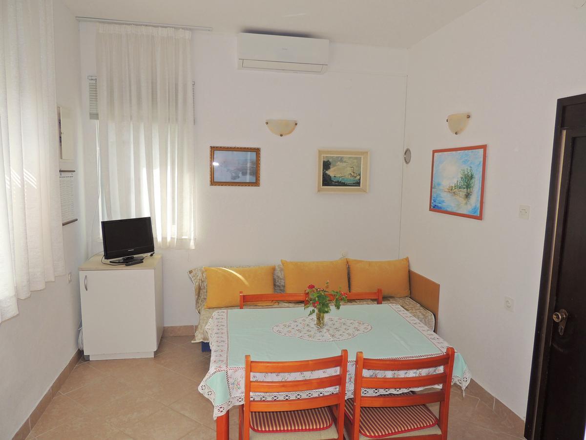 Apartments Zarko Brzac Bagian luar foto